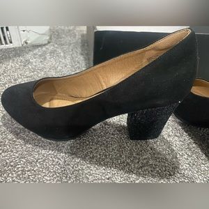 Brand new, never worn Lane Bryant glitter heel shows.